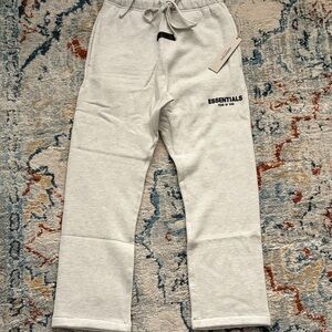 Essentials Fear Of God Relaxed Sweatpants Light Oatmeal Size L